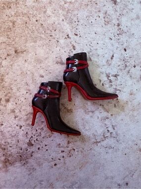 Vintage Bratz Doll Rock Angels Yasmin Black Red Ankle Boots 2000s Feet Shoe Rare